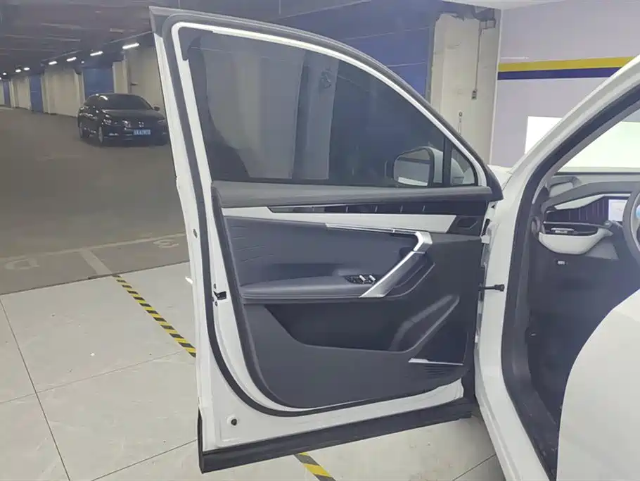 Geely Auto Boyue L 2023 1.5TD DCT Glory Edition 2023 - thumbnail 7