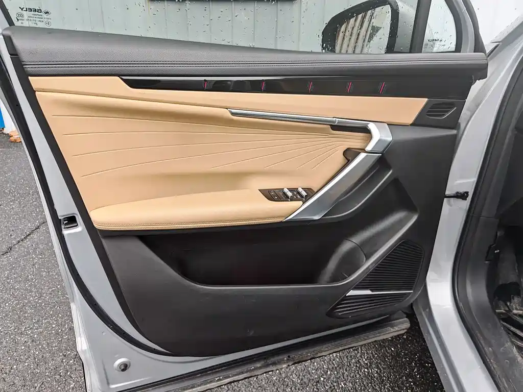 Geely Auto Emgrand L 2023 1.5TD DCT Prestige 2023 - thumbnail 10