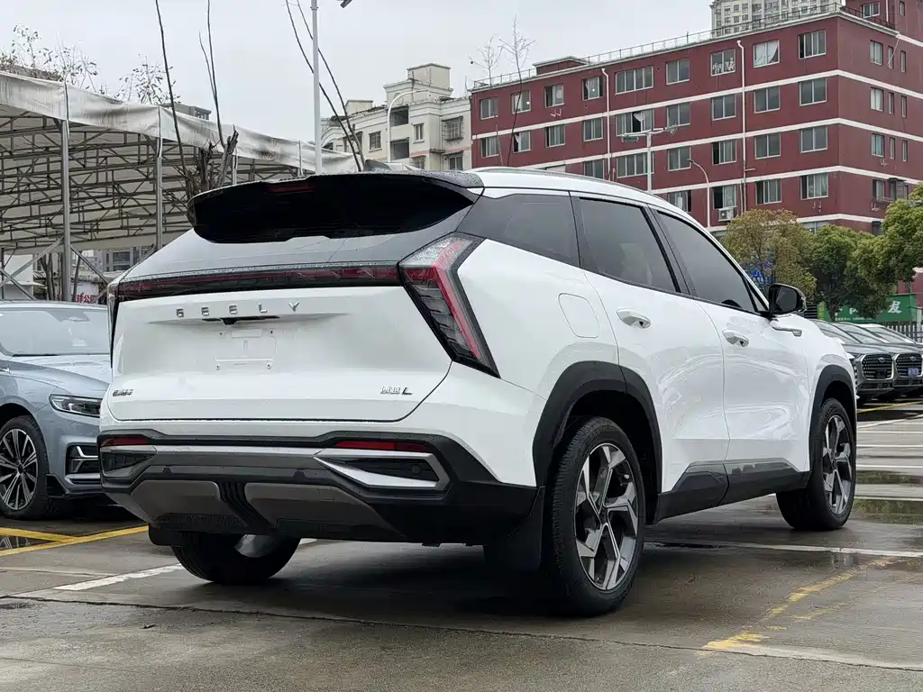 Geely Auto Boyue L 2023 2.0TD DCT Flagship 2023 - thumbnail 6