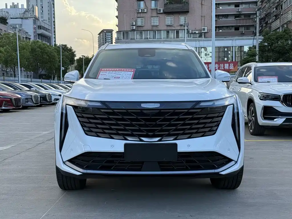 Geely Auto Boyue L 2023 2.0TD DCT Flagship 2023 - thumbnail 2