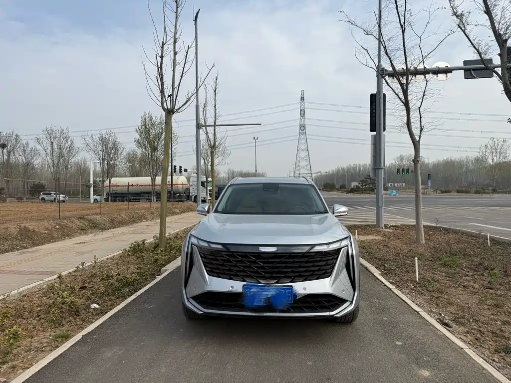 Geely Auto Emgrand L 2024 1.5TD DCT Premium 2024 - thumbnail 2