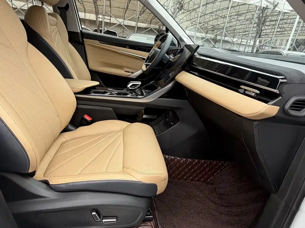 Geely Auto Boyue L 2023 2.0TD DCT Flagship 2023 - thumbnail 17