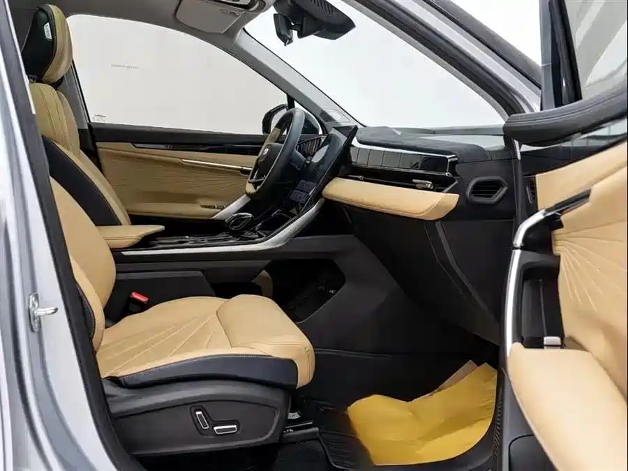 Geely Auto Boyue L 2023 1.5TD DCT Premium 2024 - thumbnail 15