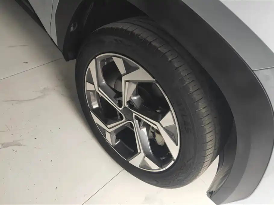 Geely Auto Boyue L 2023 2.0TD DCT Premium 2022 - thumbnail 7