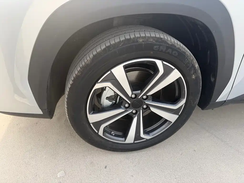 Geely Auto Emgrand L 2025 4th Gen 1.5TD DCT Yangfan 2025 - thumbnail 5