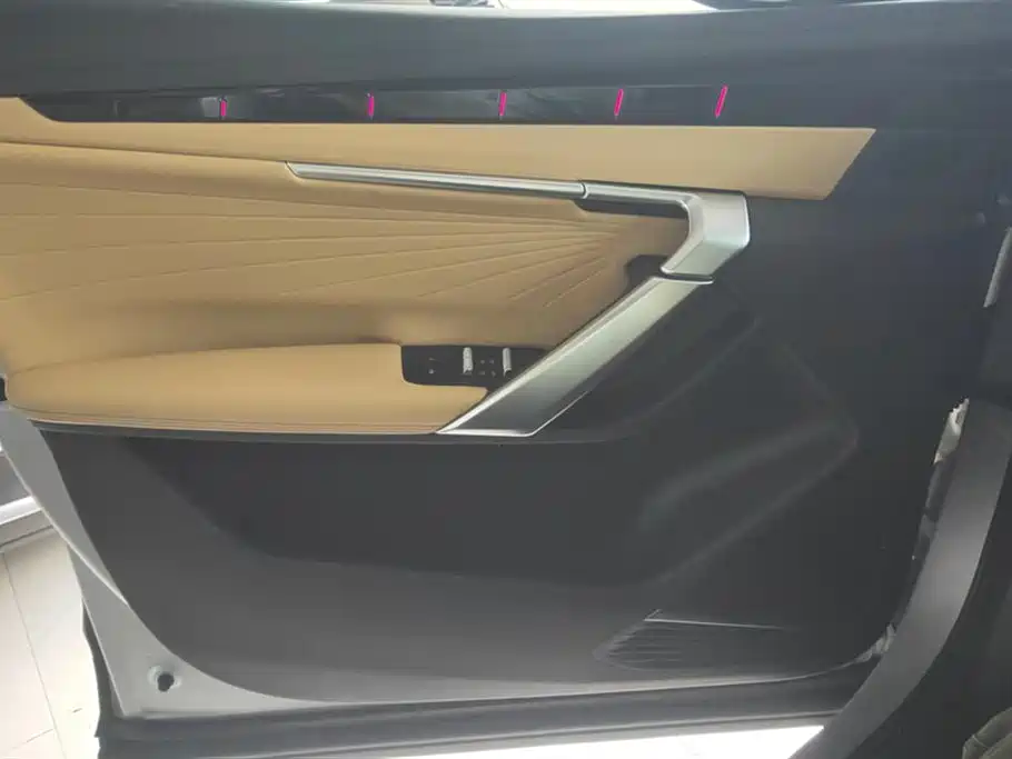 Geely Auto Boyue L 2023 2.0TD DCT Premium 2022 - thumbnail 8