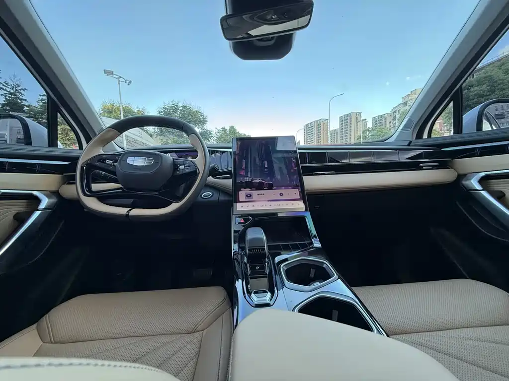 Geely Auto Boyue L 2023 2.0TD DCT Flagship 2023 - thumbnail 13