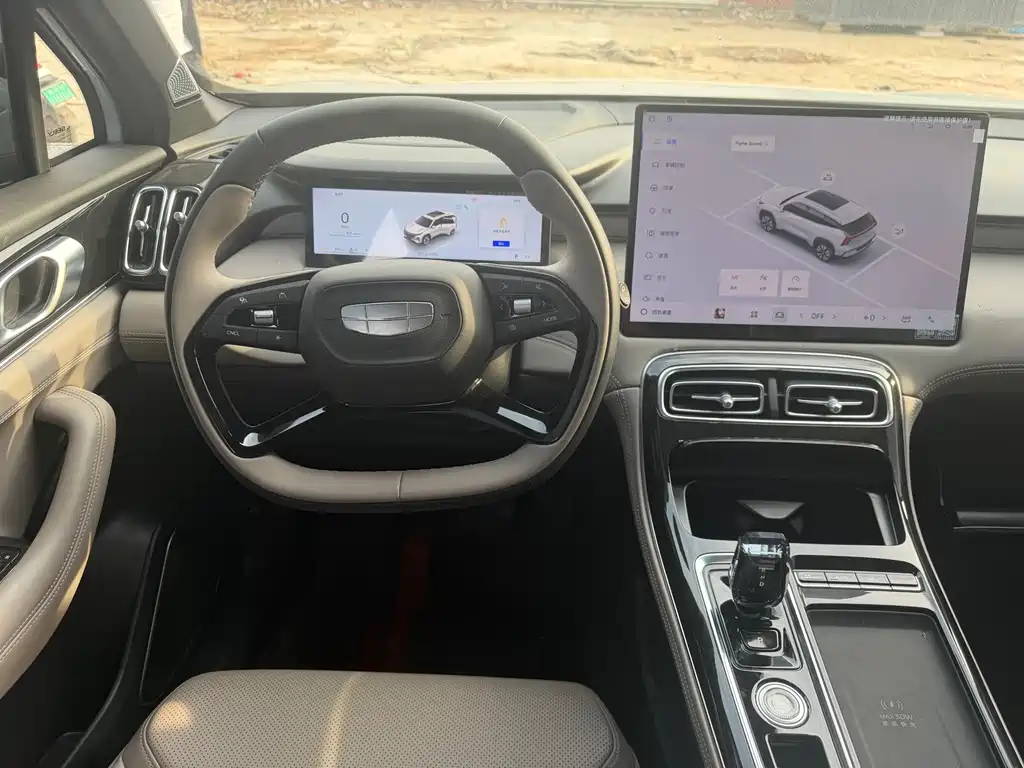 Geely Auto Emgrand L 2025 4th Gen 1.5TD DCT Yangfan 2025 - thumbnail 7
