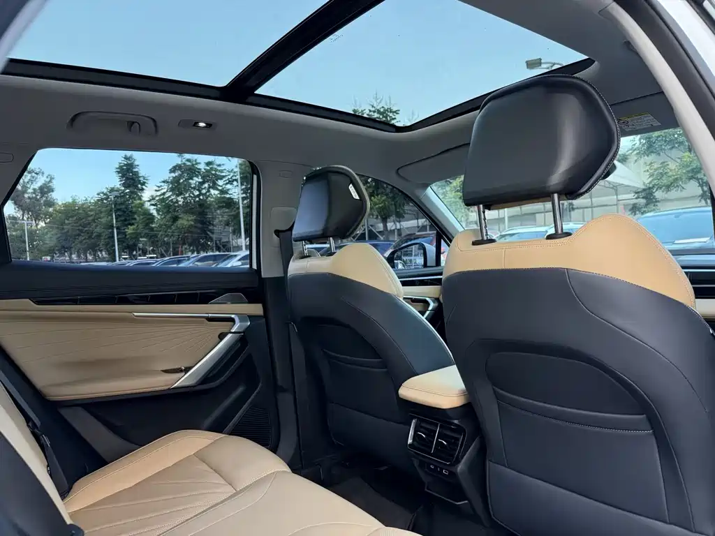 Geely Auto Boyue L 2023 2.0TD DCT Flagship 2023 - thumbnail 15