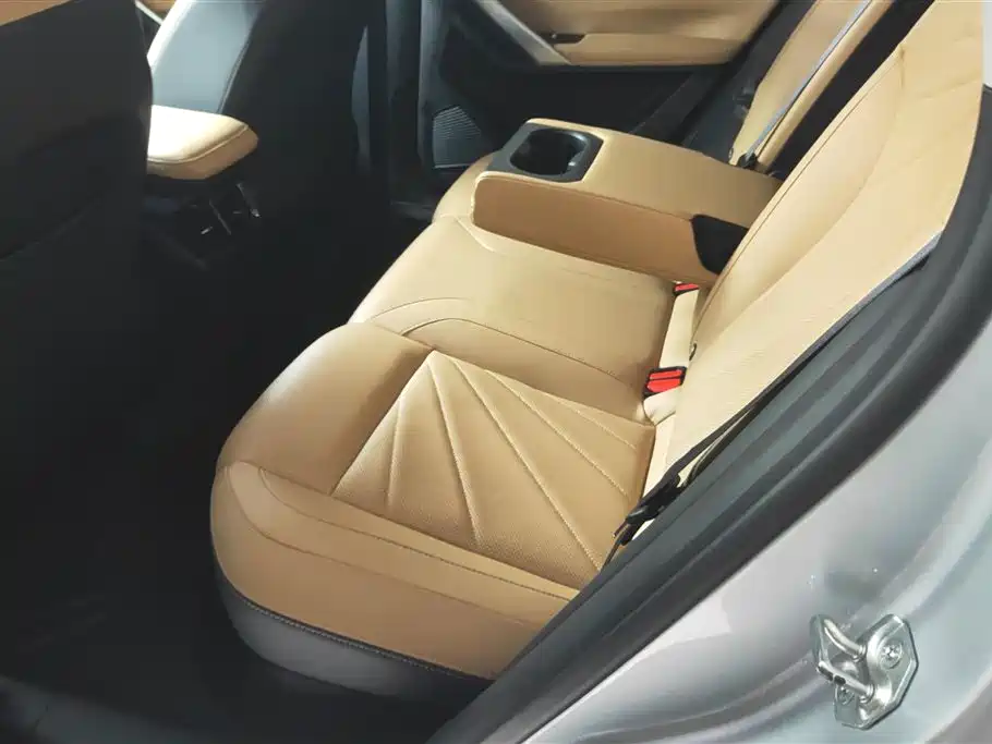 Geely Auto Boyue L 2023 2.0TD DCT Premium 2022 - thumbnail 12