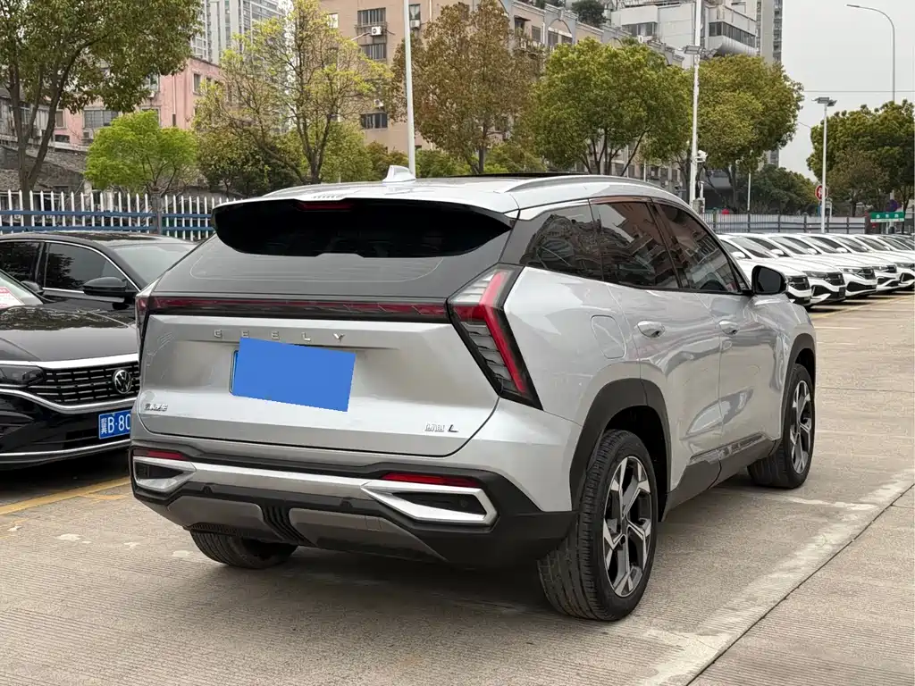 Geely Auto Boyue L 2023 1.5TD DCT Premium 2023 - thumbnail 4
