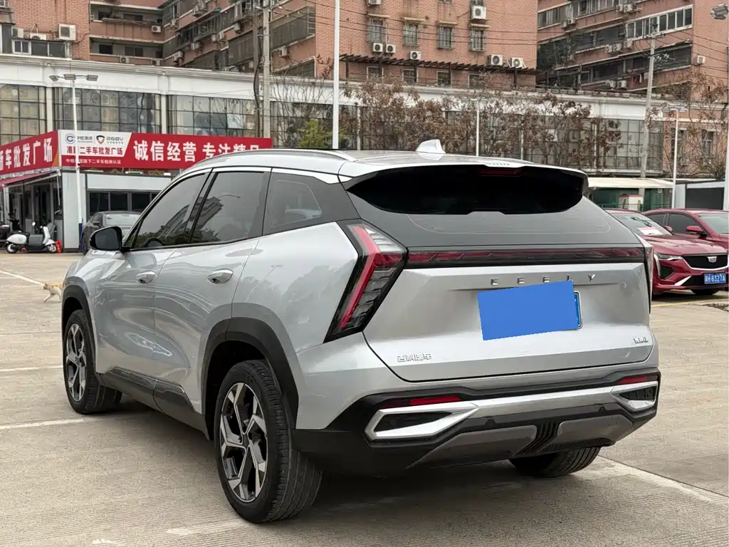 Geely Auto Boyue L 2023 1.5TD DCT Premium 2023 - thumbnail 6