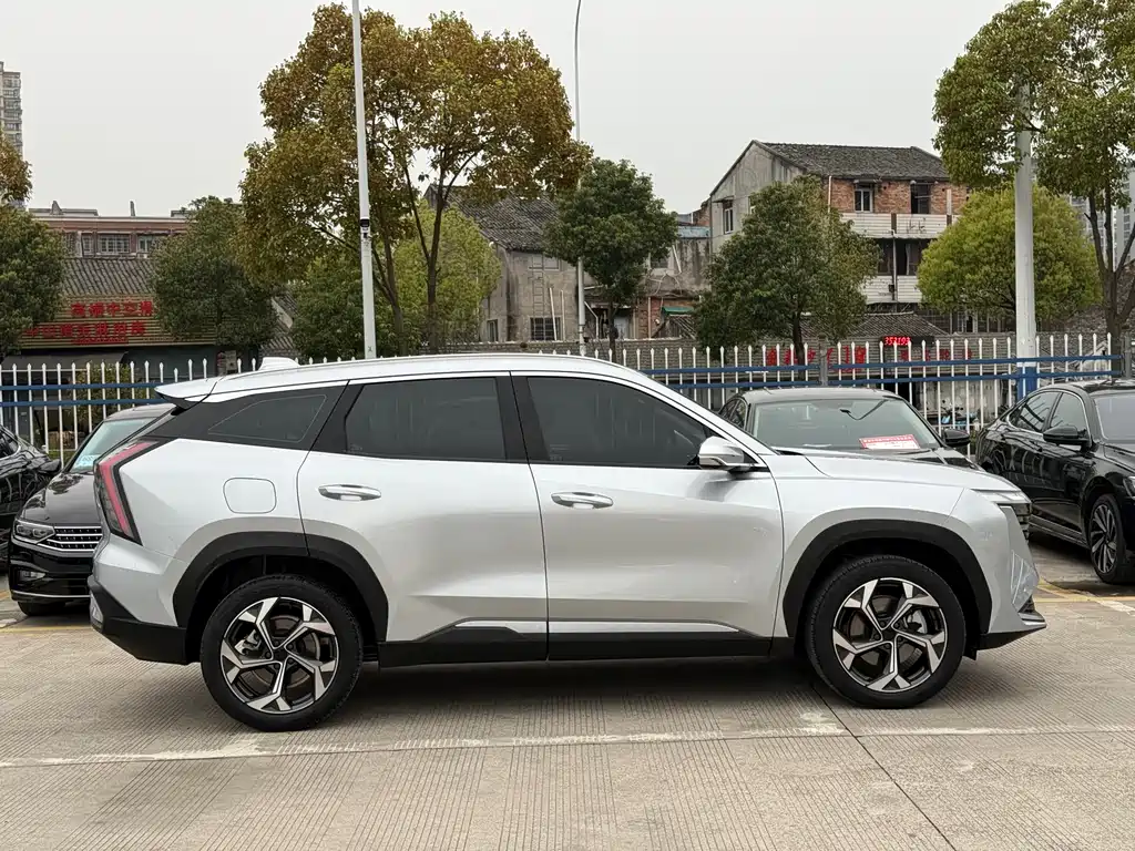 Geely Auto Boyue L 2023 1.5TD DCT Premium 2023 - thumbnail 7