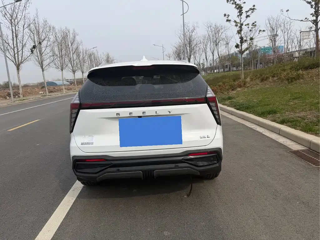Geely Auto Boyue L 2023 1.5TD DCT Premium 2023 - thumbnail 5