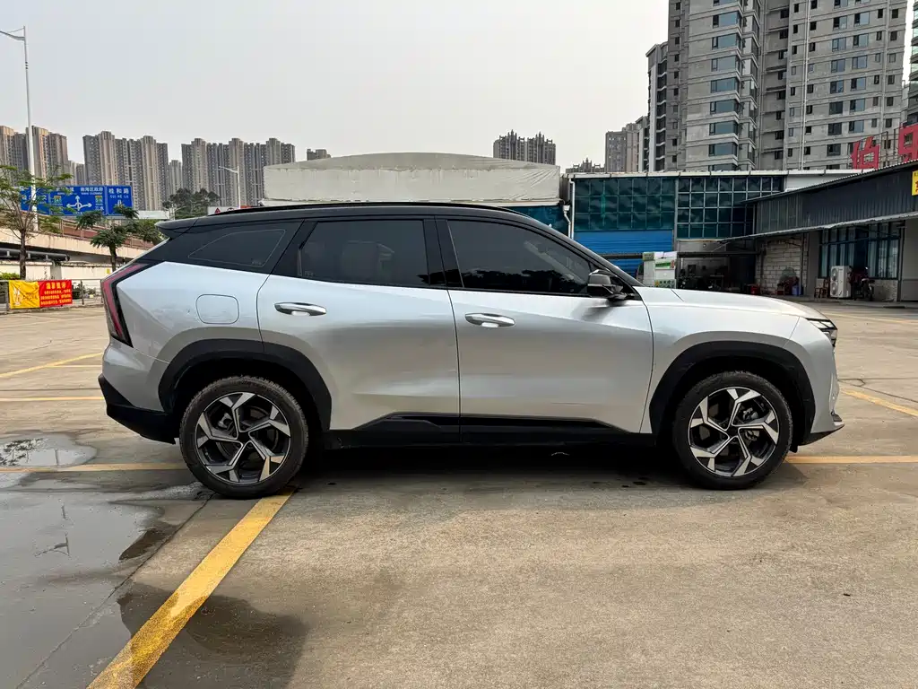 Geely Auto Boyue L 2024 1.5TD DCT Premium 2025 - thumbnail 4