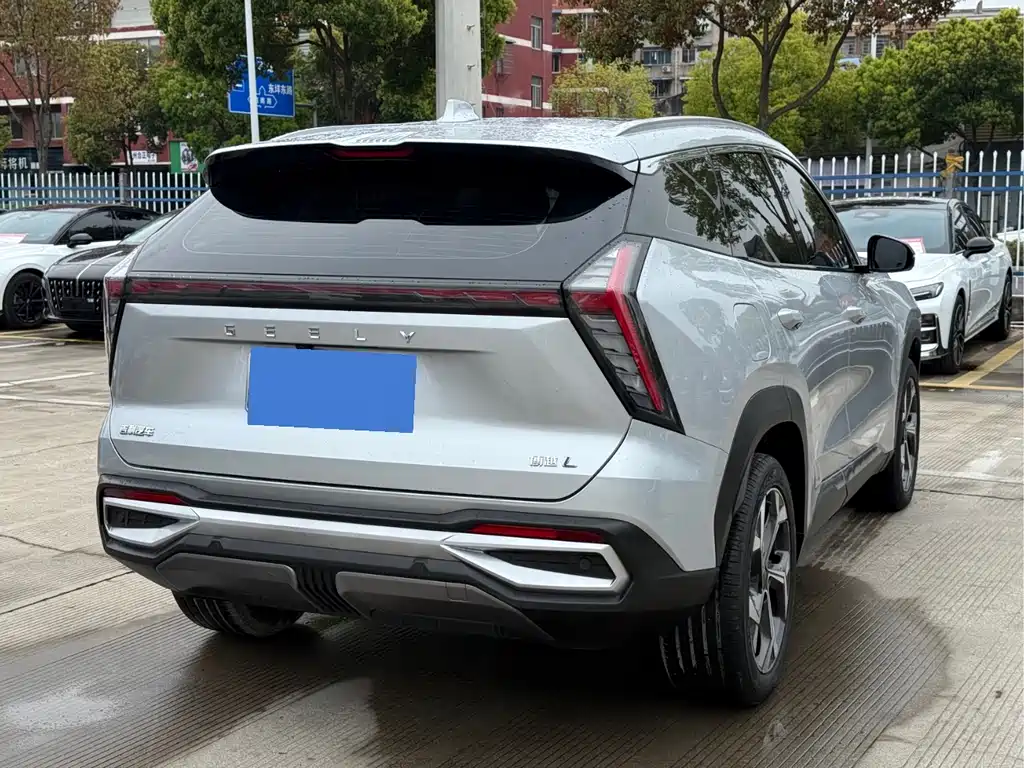 Geely Auto Boyue L 2023 1.5TD DCT Premium 2023 - thumbnail 6