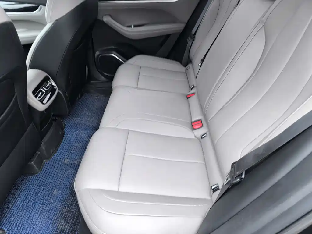 Geely Auto Emgrand L 2025 4th Gen 1.5TD DCT Launch Edition 2025 - thumbnail 6