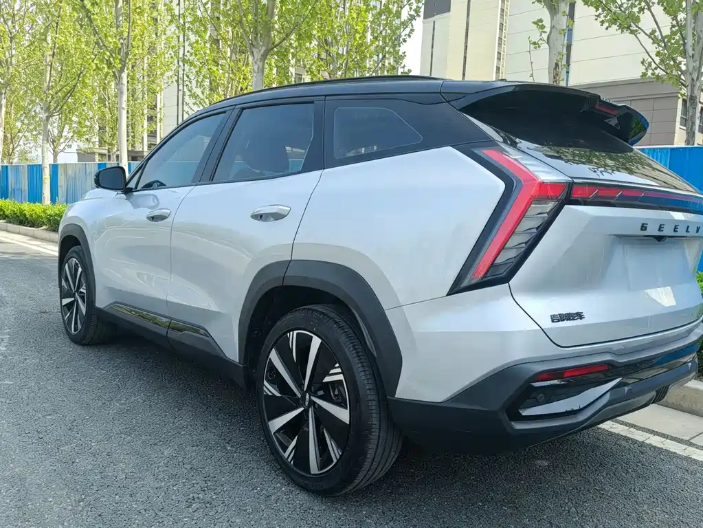 Geely Auto Boyue L 2023 1.5TD DCT Premium 2023 - thumbnail 7