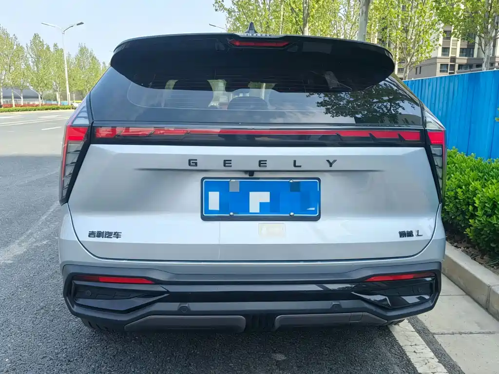 Geely Auto Boyue L 2023 1.5TD DCT Premium 2023 - thumbnail 8
