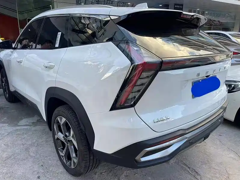 Geely Auto Emgrand L 2023 1.5TD DCT Premium 2022 - thumbnail 11
