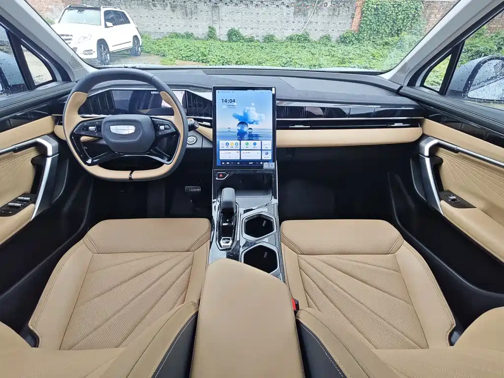Geely Auto Boyue L 2023 1.5TD DCT Luxury 2022 - thumbnail 10