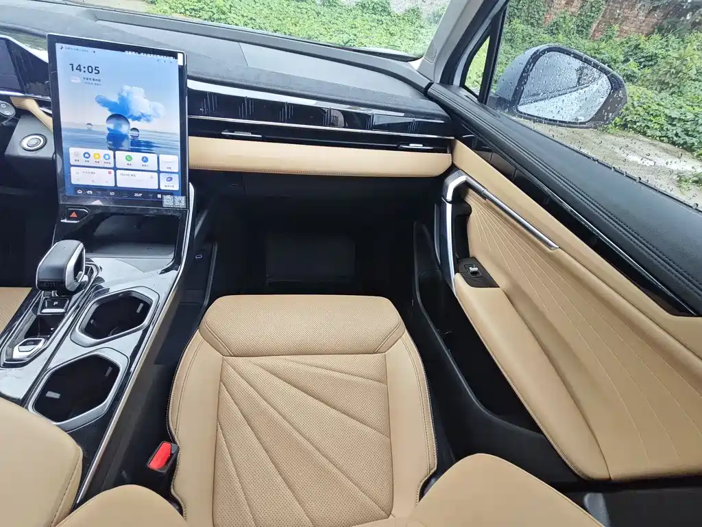 Geely Auto Boyue L 2023 1.5TD DCT Luxury 2022 - thumbnail 11