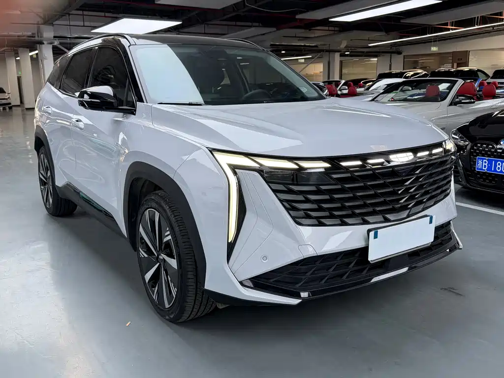 Geely Auto Emgrand L 2024 1.5TD DCT Dragon Edition 2025 - thumbnail 3