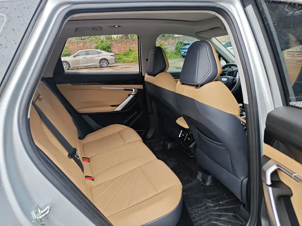 Geely Auto Boyue L 2023 1.5TD DCT Luxury 2022 - thumbnail 14