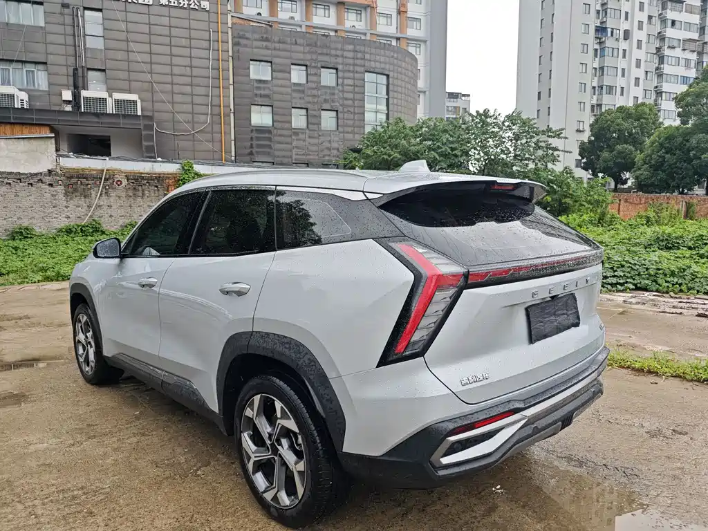 Geely Auto Boyue L 2023 1.5TD DCT Luxury 2022 - thumbnail 16