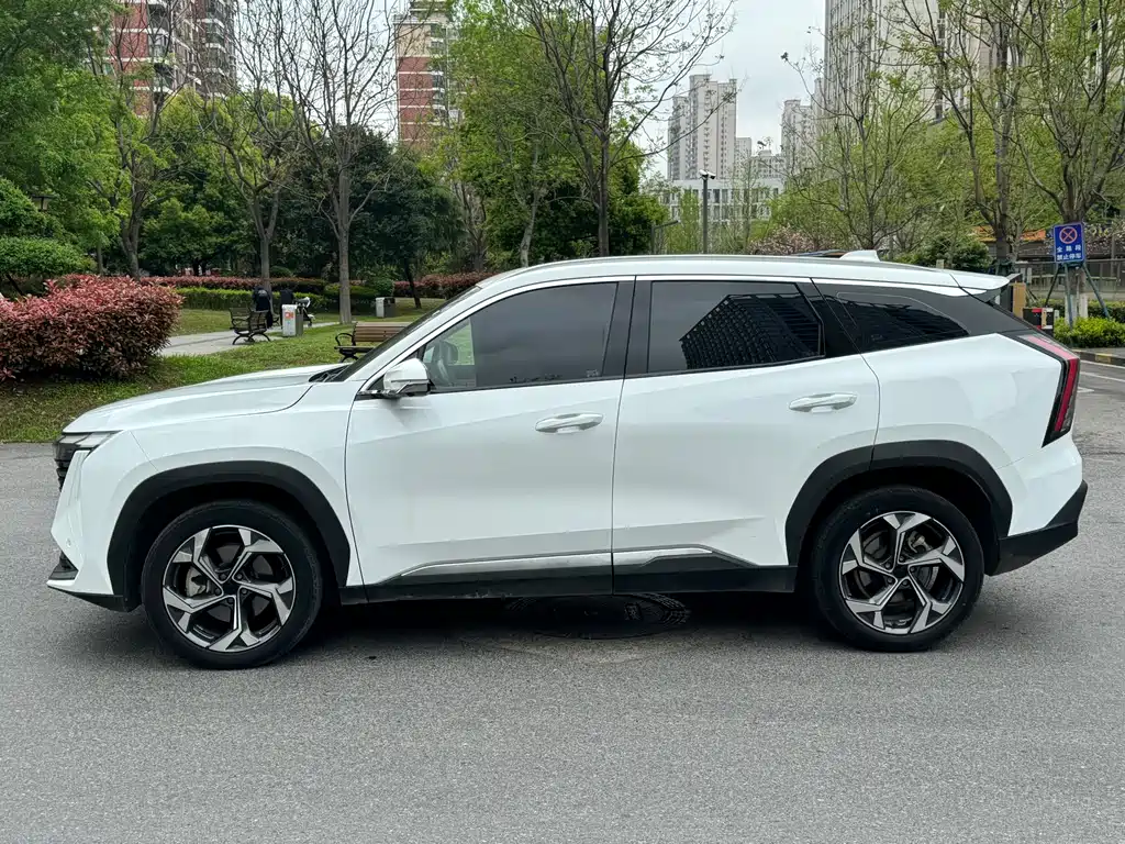Geely Auto Boyue L 2023 2.0TD DCT Premium 2023 - thumbnail 3