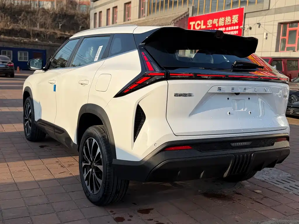 Geely Auto Emgrand 2026 1.5TD Joy 2026 - thumbnail 5