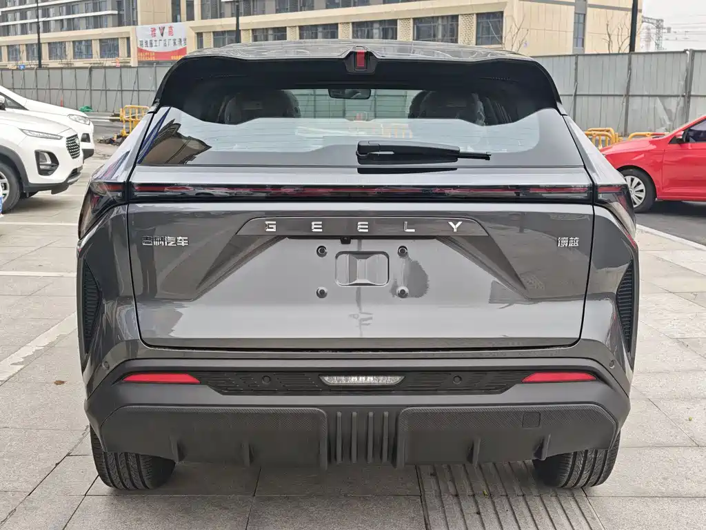 Geely Auto Emgrand 2026 1.5TD Joy 2026 - thumbnail 5