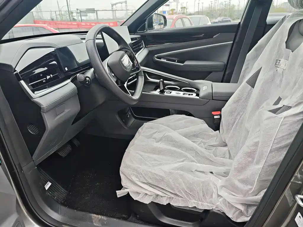 Geely Auto Emgrand 2026 1.5TD Joy 2026 - thumbnail 7