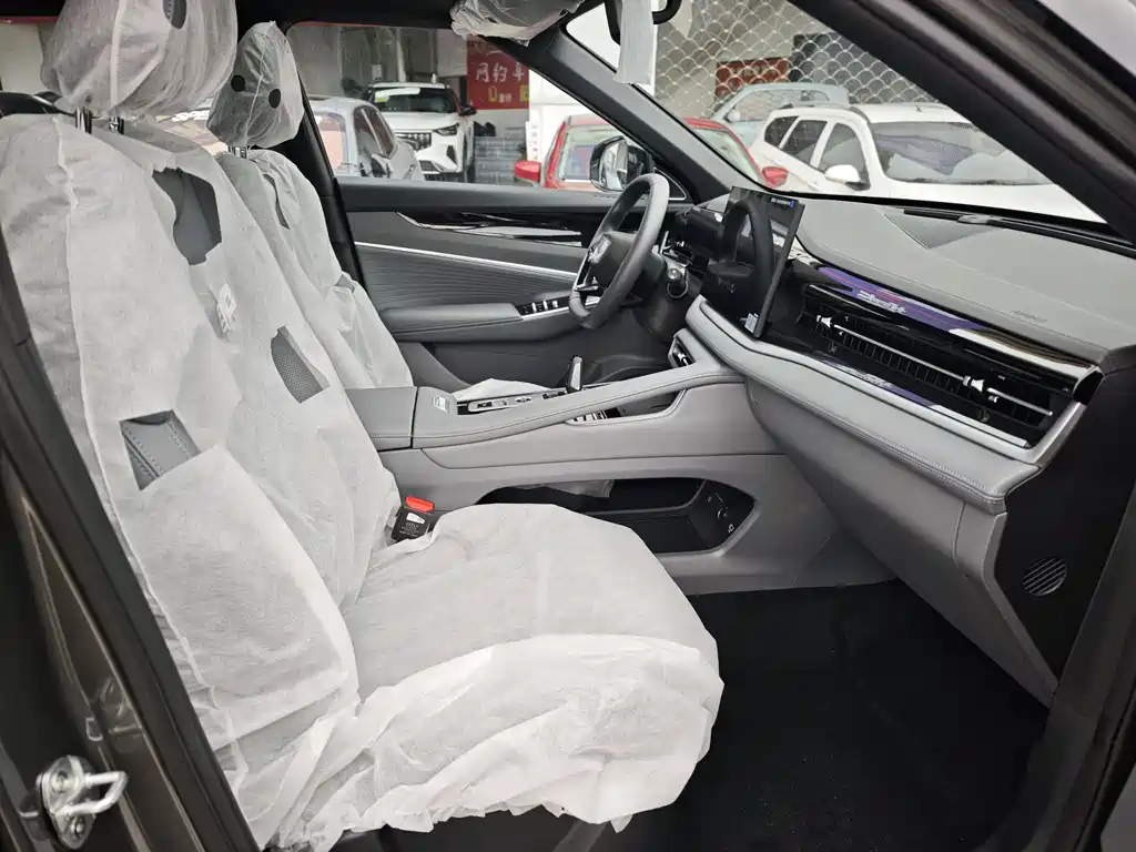 Geely Auto Emgrand 2026 1.5TD Joy 2026 - thumbnail 12