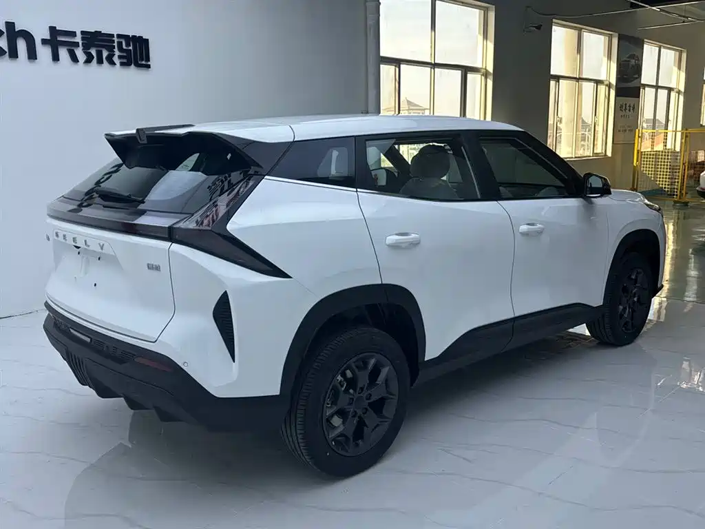Geely Auto Emgrand 2026 1.5TD Dream 2026 - thumbnail 4