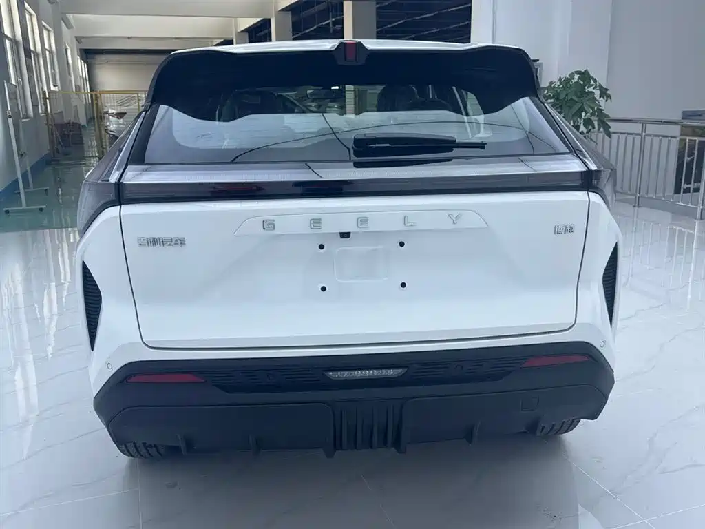 Geely Auto Emgrand 2026 1.5TD Joy 2026 - thumbnail 6