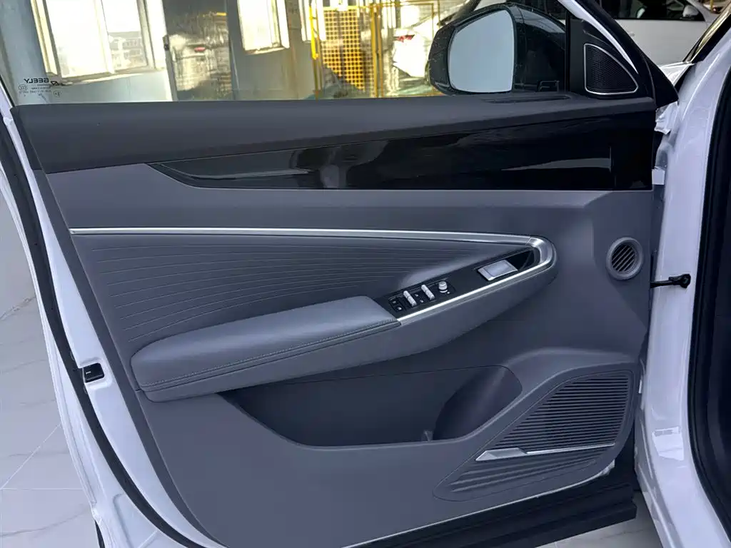 Geely Auto Emgrand 2026 1.5TD Dream 2026 - thumbnail 16