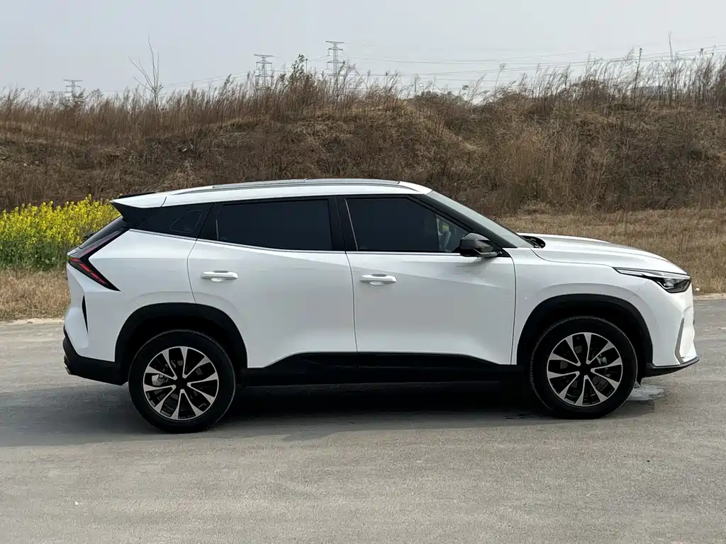 Geely Auto Emgrand 2026 1.5TD Premium 2025 - thumbnail 7