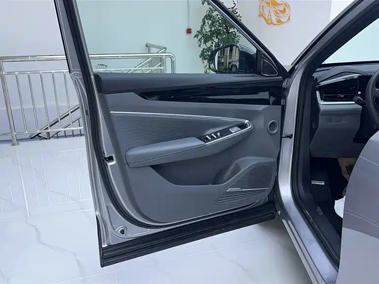 Geely Auto Emgrand 2026 1.5TD Joy 2026 - thumbnail 10