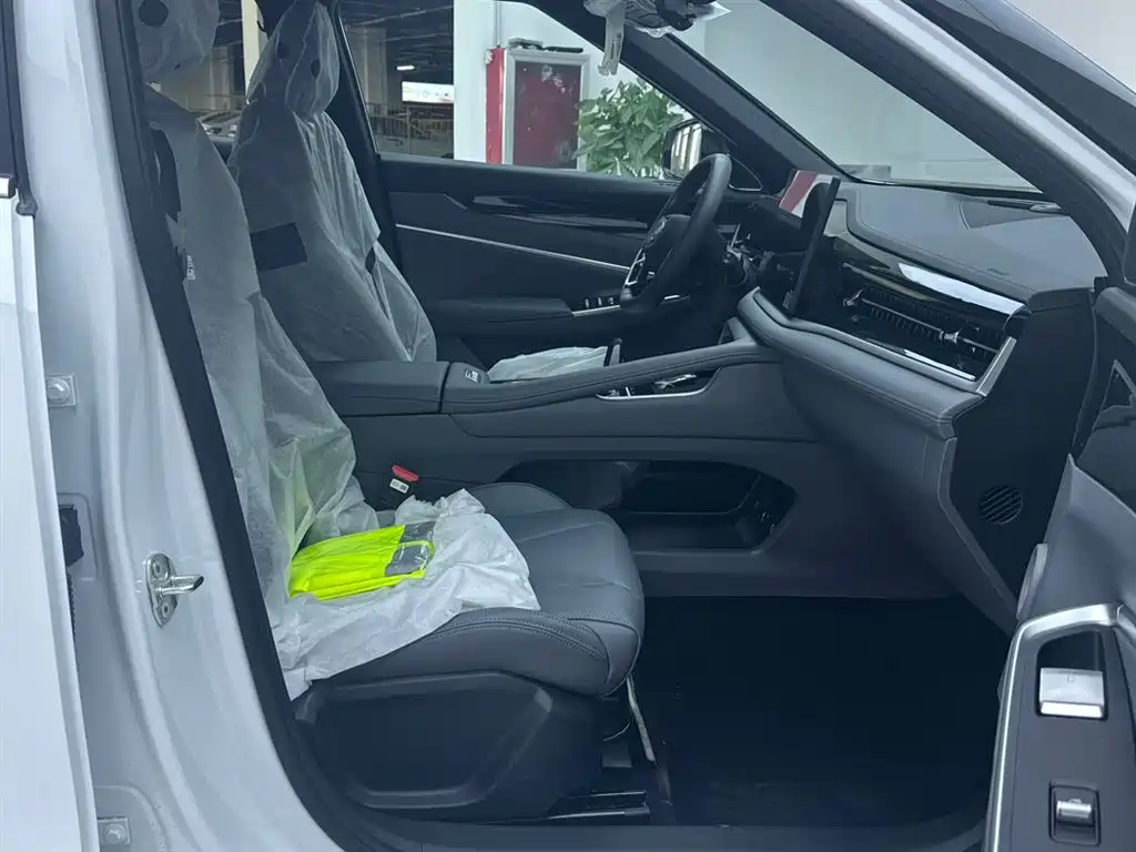 Geely Auto Emgrand 2026 1.5TD Joy 2026 - thumbnail 18