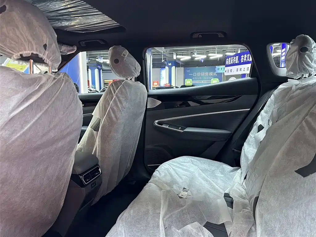Geely Auto Emgrand 2026 1.5TD Dream Edition 2026 - thumbnail 19