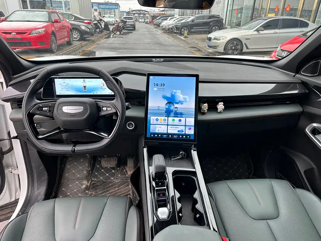 Geely Auto Emgrand 2024 1.5TD SmartLink+ 2024 - thumbnail 6