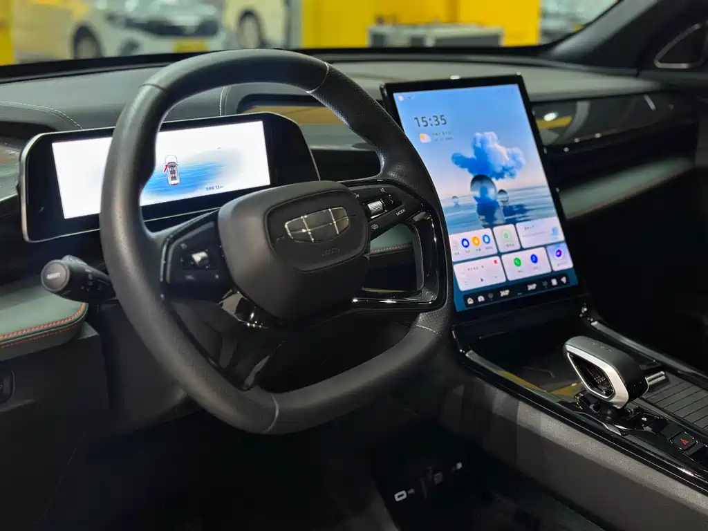 Geely Auto Emgrand 2024 1.5TD Dragon Edition 2025 - thumbnail 7
