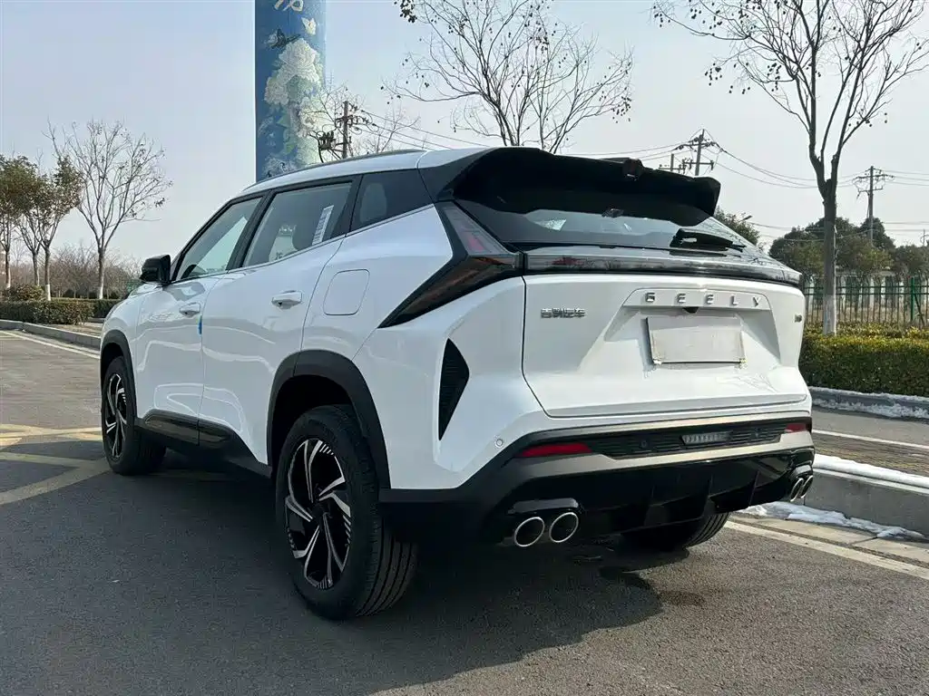 Geely Auto Emgrand 2024 1.5TD SmartLink+ 2026 - thumbnail 6
