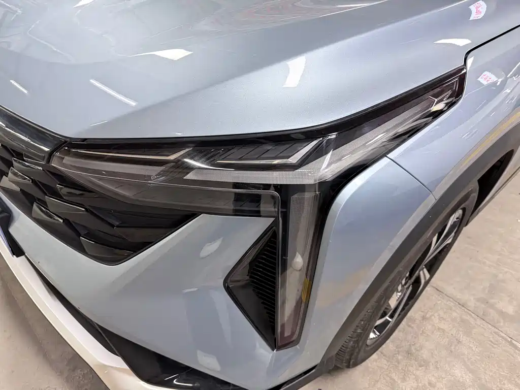 Geely Auto Emgrand 2024 1.5TD Smart Elite 2024 - thumbnail 4
