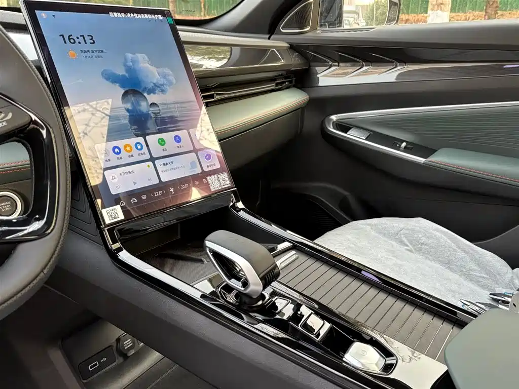 Geely Auto Emgrand 2024 1.5TD SmartLink+ 2026 - thumbnail 9