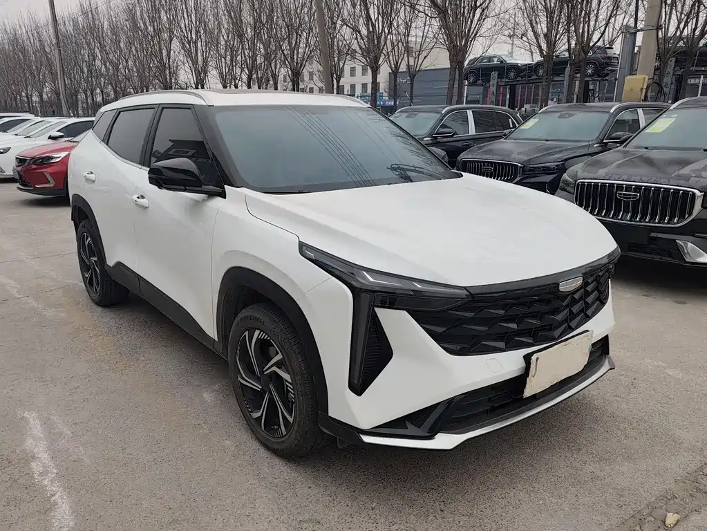 Geely Auto Emgrand 2024 1.5TD Dragon Edition 2025 - thumbnail 2