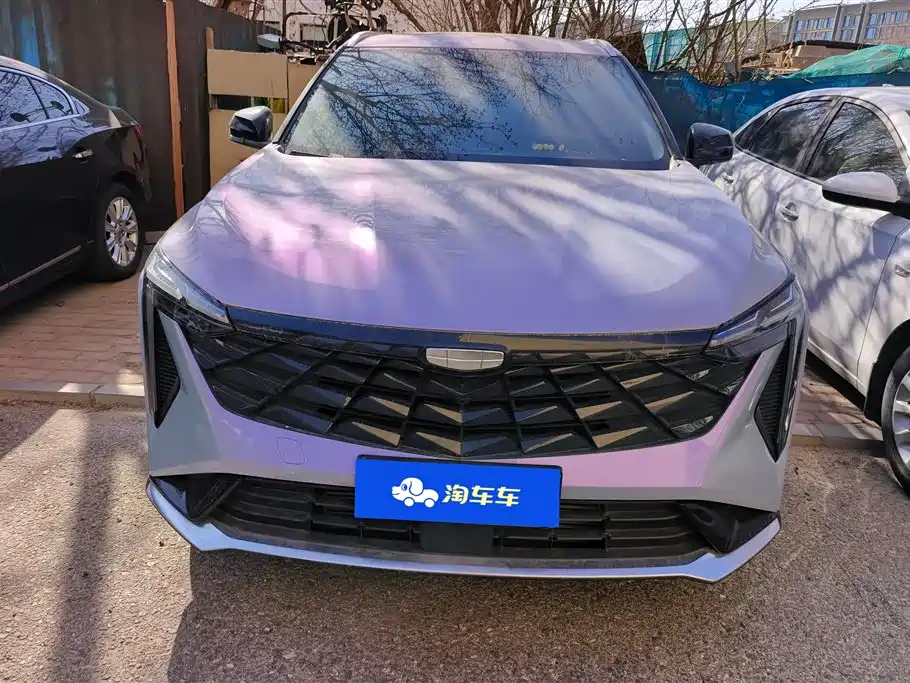 Geely Auto Emgrand 2024 1.5TD SmartLink+ 2024 - thumbnail 2