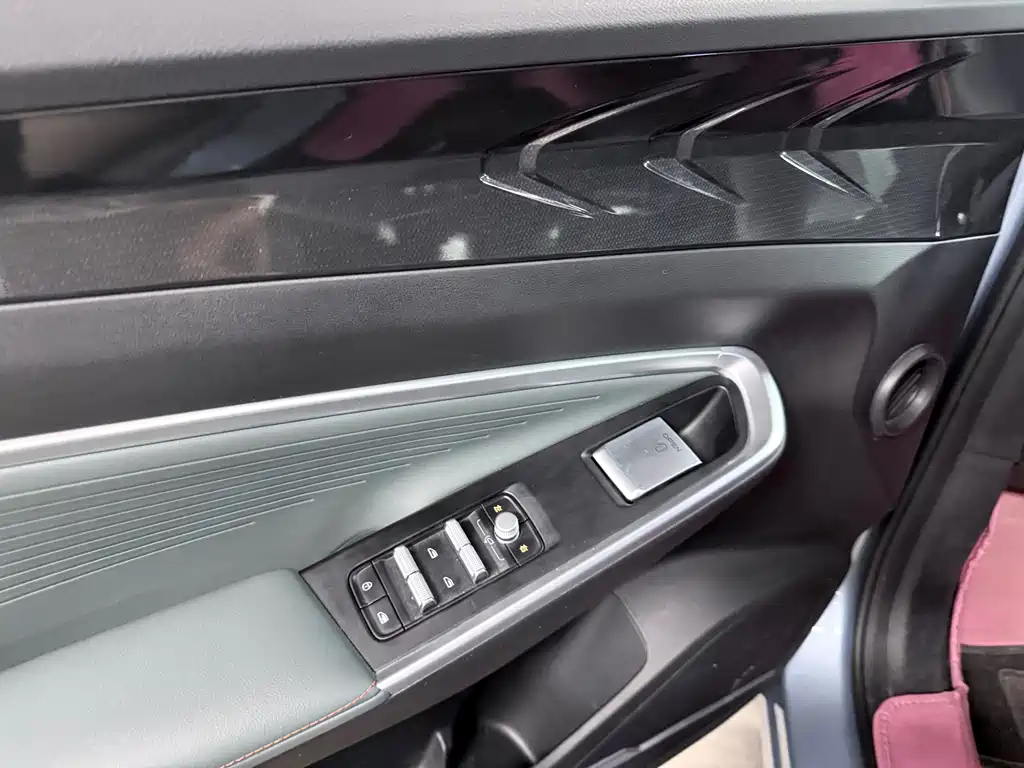 Geely Auto Emgrand 2024 1.5TD Smart Elite 2024 - thumbnail 9