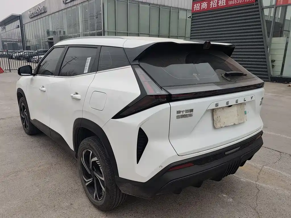 Geely Auto Emgrand 2024 1.5TD Dragon Edition 2025 - thumbnail 4